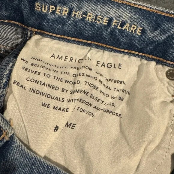 NWT- American Eagle Super High-Rise Flair Classic Blue Women's Jeans -Size 6R - Picture 5 of 7